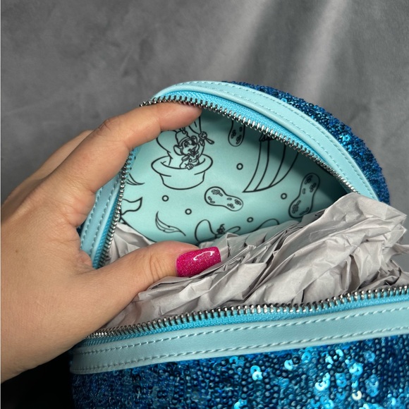 Loungefly Disney Dumbo Sequin Backpack - Blue - Picture 4 of 6